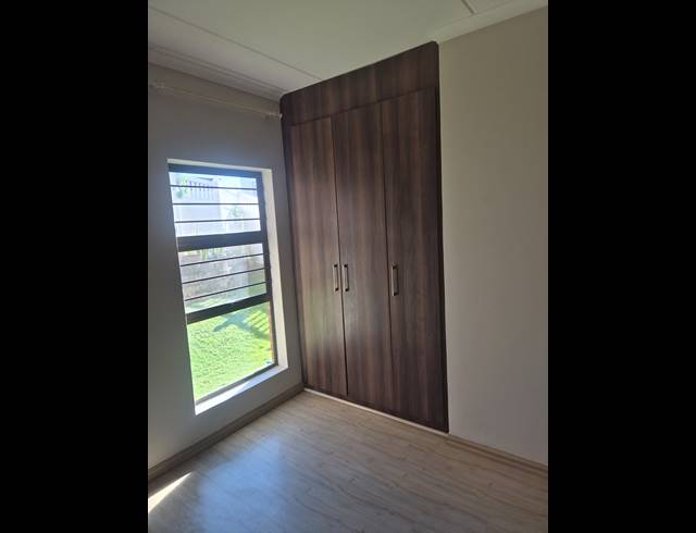 2 bed property to rent in BARBEQUE DOWNS
